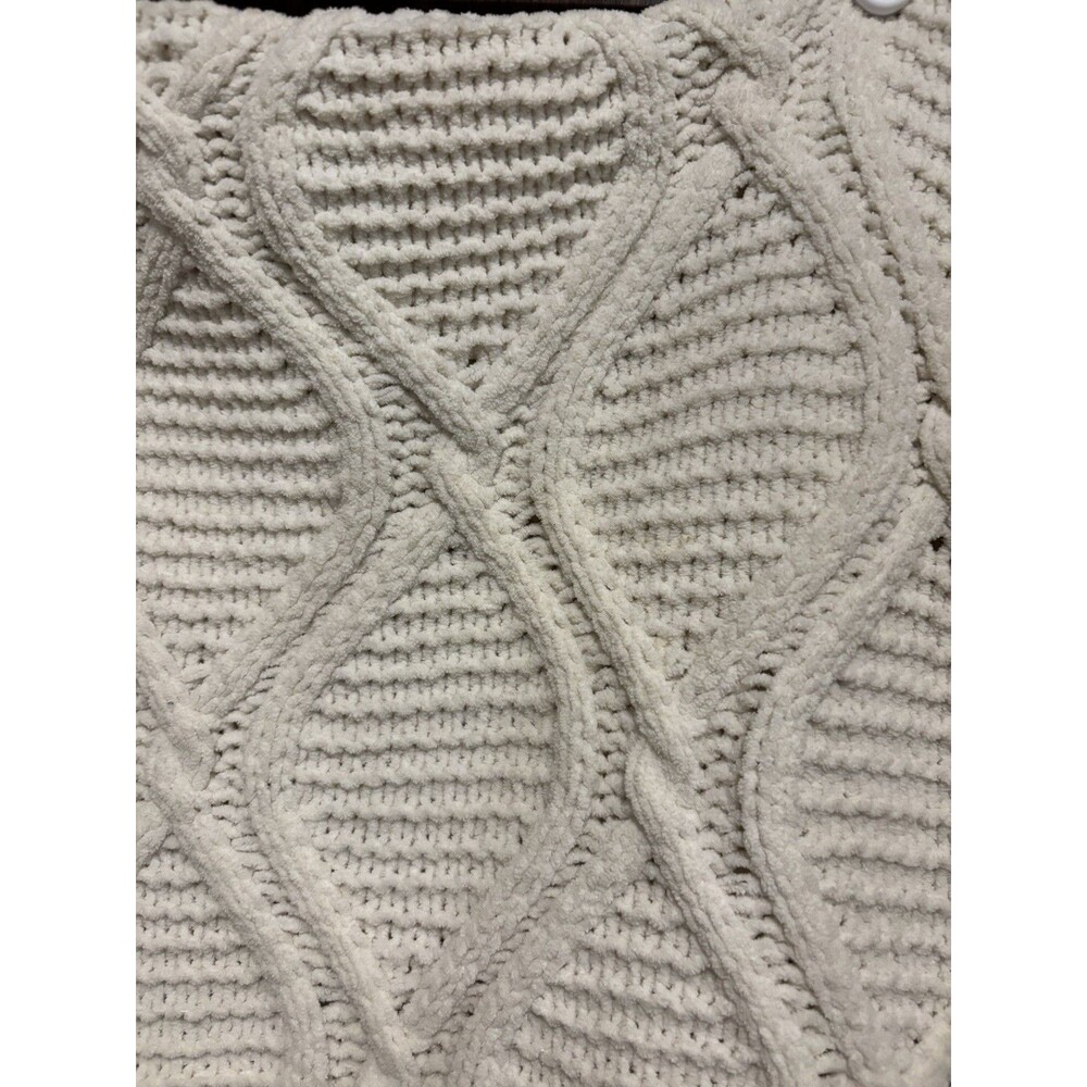 Tahari Home Blanket Throw Pompom Boho Off-White 68X59 - Picture 2 of 4